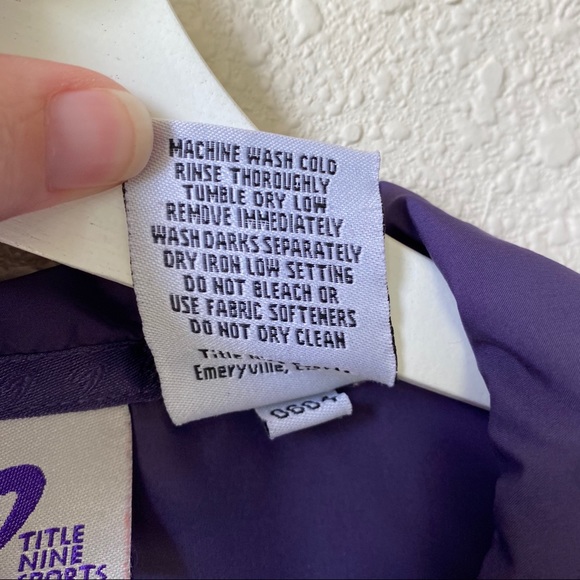 Vintage 90’s Title nine Red Windbreaker Pullover - Picture 12 of 12